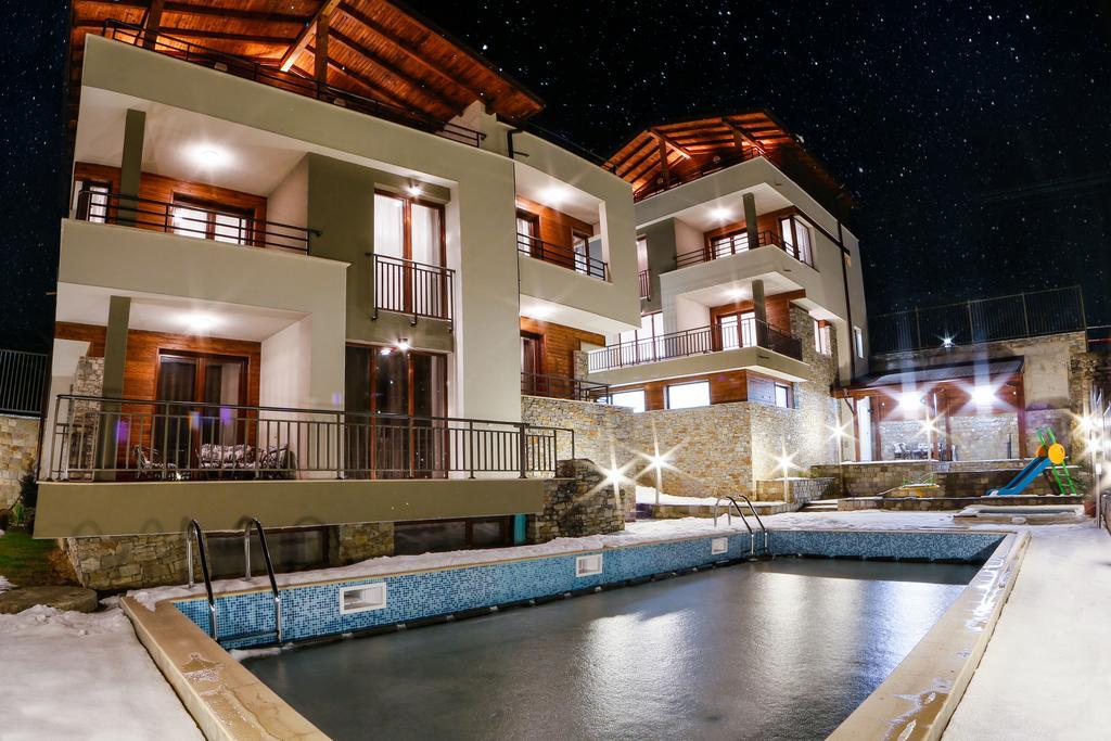 Twin House Hotel ออร์คนายโนโว่ ภายนอก รูปภาพ