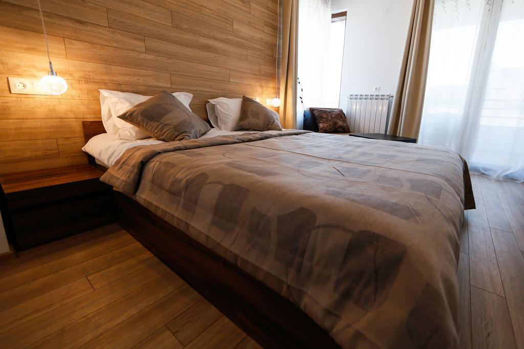 Twin House Hotel ออร์คนายโนโว่ ภายนอก รูปภาพ