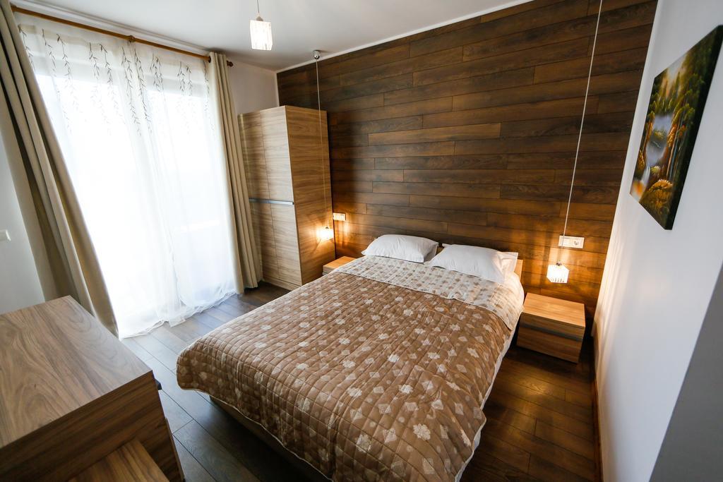 Twin House Hotel ออร์คนายโนโว่ ภายนอก รูปภาพ