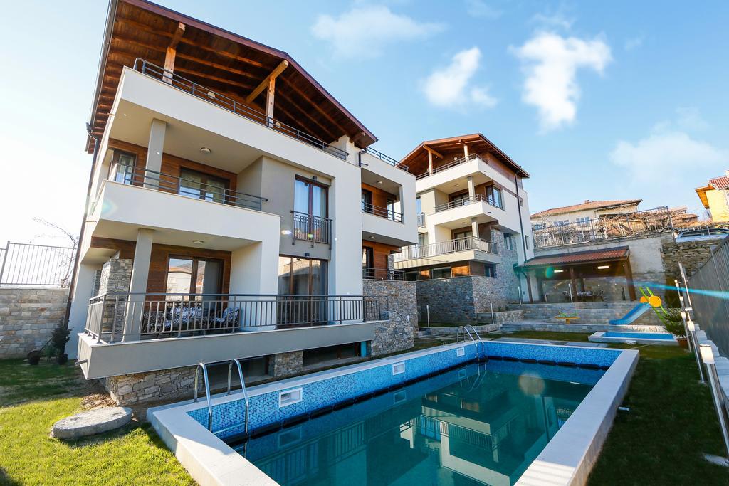 Twin House Hotel ออร์คนายโนโว่ ภายนอก รูปภาพ