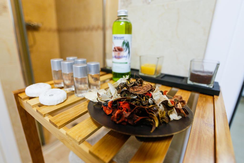 Twin House Hotel ออร์คนายโนโว่ ภายนอก รูปภาพ