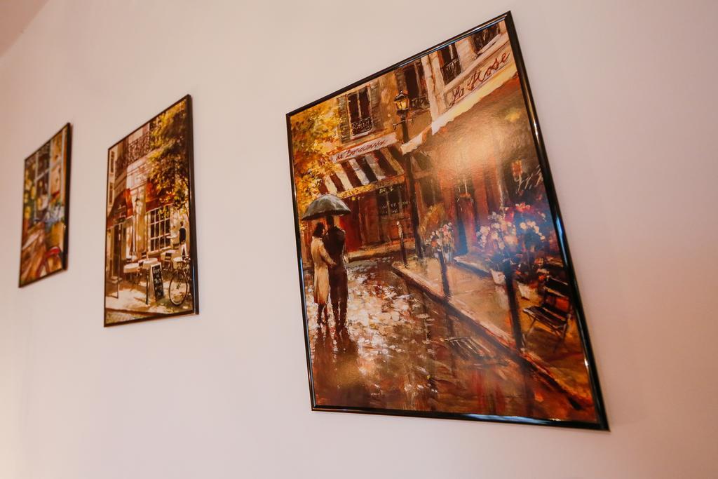 Twin House Hotel ออร์คนายโนโว่ ภายนอก รูปภาพ